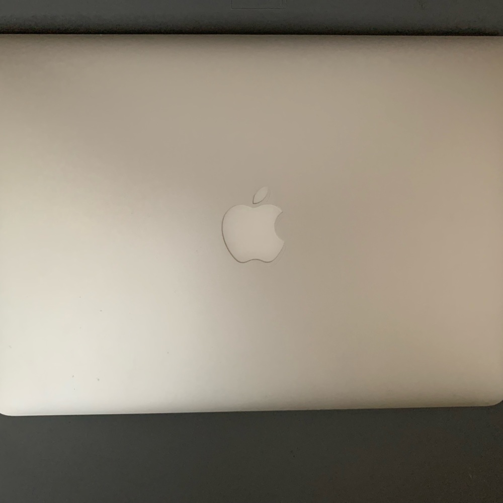 MacBook Air 13”